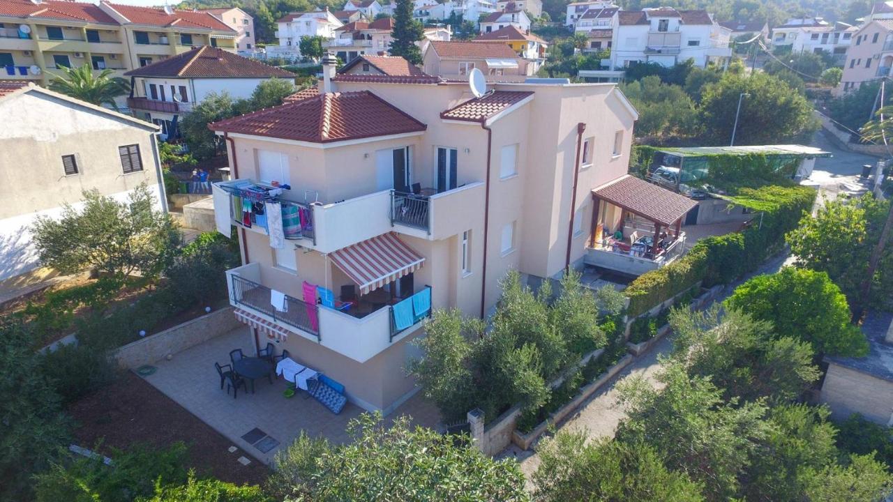 Apartmani Petra Трогір Екстер'єр фото