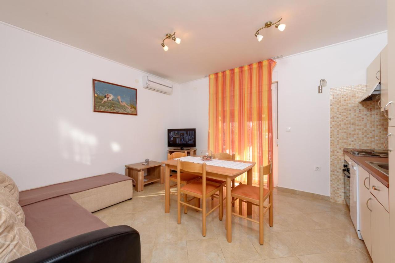 Apartmani Petra Трогір Екстер'єр фото