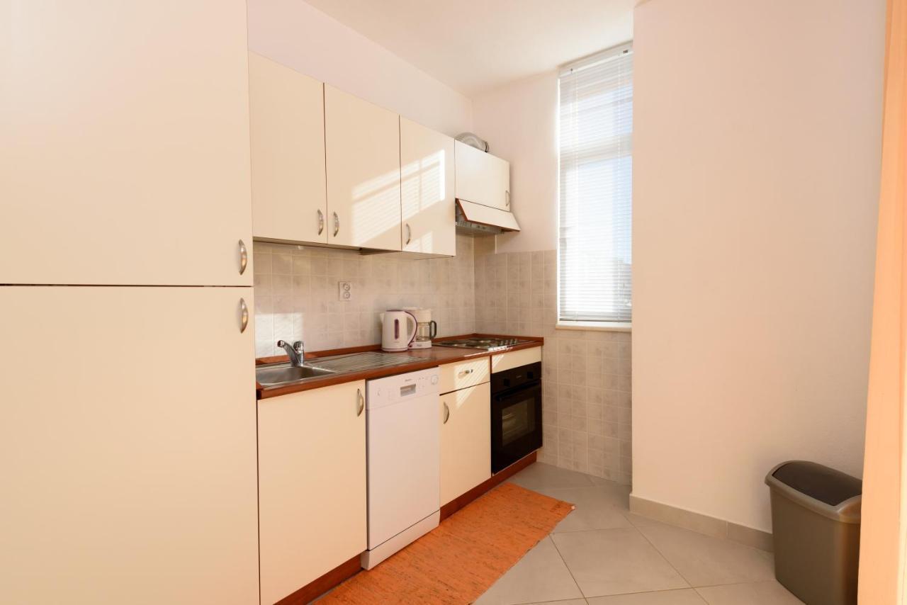 Apartmani Petra Трогір Екстер'єр фото
