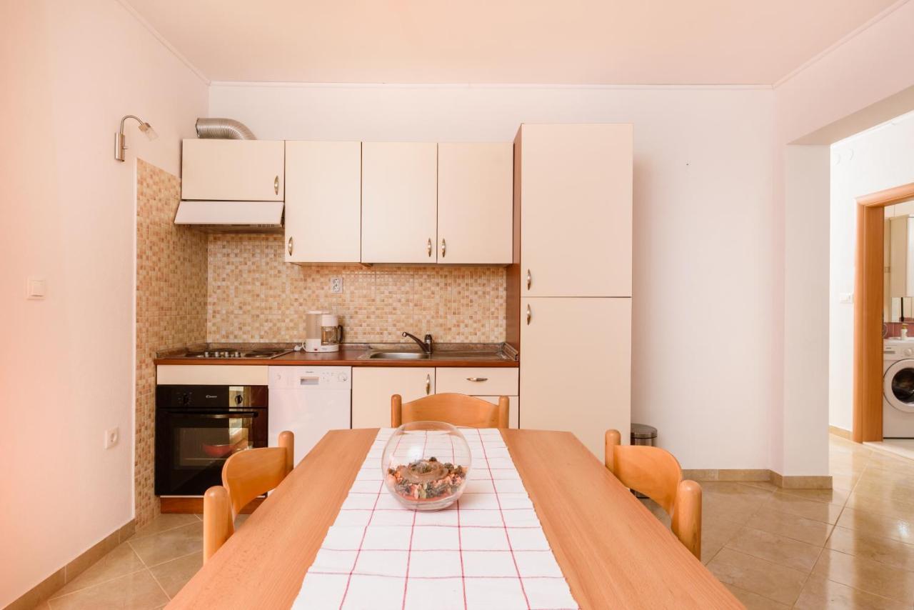 Apartmani Petra Трогір Екстер'єр фото